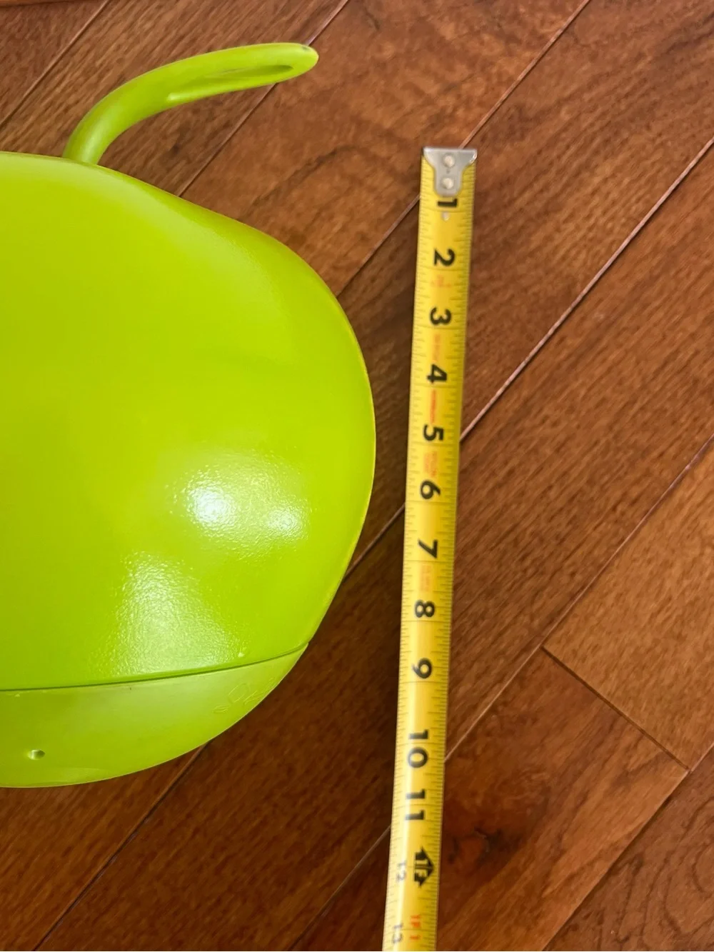 Green Apple Solar LED Lamp - rare!